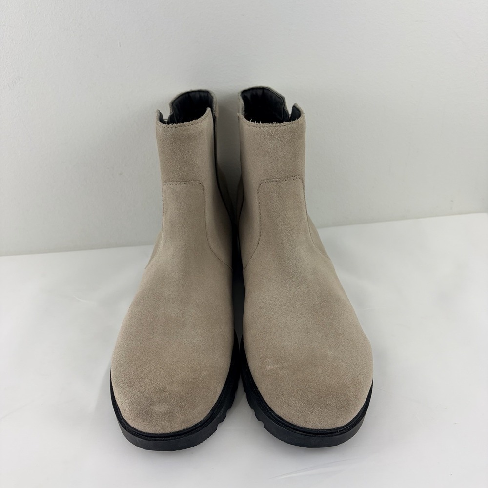Sorel Women Boots Beige Suede Size 9.5 Chelsea Zip Ankle Lug‎ Sole Waterproof - Picture 2 of 10